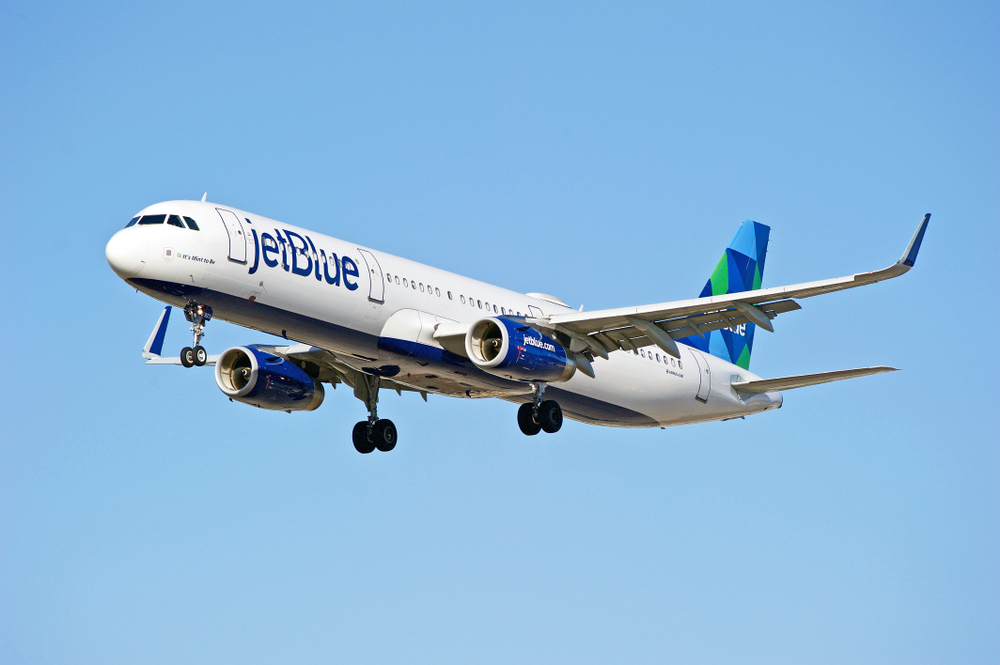 JetBlue sees continued recovery